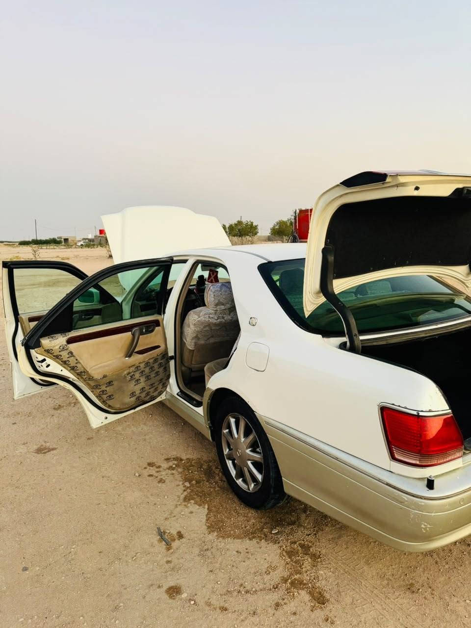سياره جنون مديل ٢٠٠٠  جاهره شاصي ٤١ سنويه ٣١ بسمي تحويل ثاني يوم*********** سعر 110 وبيها مجال
