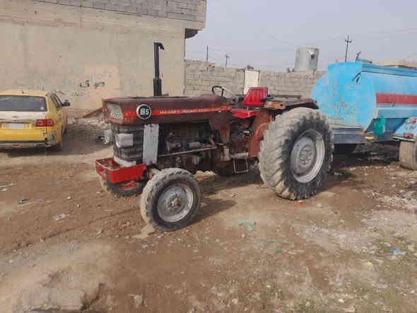 السلام عليكم 
تركتر فوركسن للبيع 
حجم68
محرك 4كير
كير 3تبديلات
رقم نينؤئ شرط التحويل 
السعر 5500
محرك كير صدر اكسل هودرليك كله شرط 
#العنوان_نينوئ_حي_القاهره
الشراي يتصل على الرقم التالي
***********
