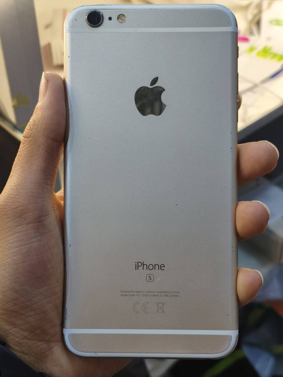 Iphone 6s Plus 32gb
فەقەت شاشەی شکاوە
پێویست بە وەسف ناکات
دار و بەردی بەشەرت

35قوفل🤑

Mob: ***********
