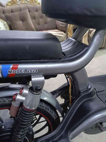 السعر ١٧٠ دراجه موديل 2024 جاهزه
حجم 20 بصمه كهربائيات كامله مع شاحنه مو شراي لا يكسر بسعر.     *********** مكان كركوك
