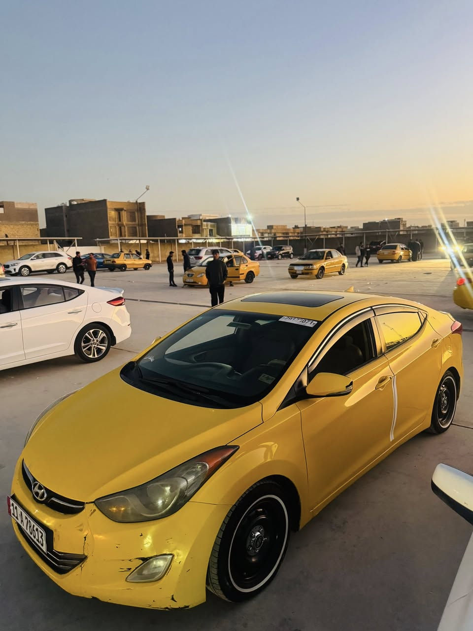 السلام عليكم النترا موديل ١١ كلين تايتل بدون حادث فقط ربع الدوسه بالعراق  سياره ليبل واحد .. فول مواصفات عده البصمه كير مكينه  (1800) كهربائيات كلها شغاله  لايت زنون .. خير من الله  السياره رقم بغداد الدولي باسمنه .. معروضه98 مكاني كوت .. ***********
