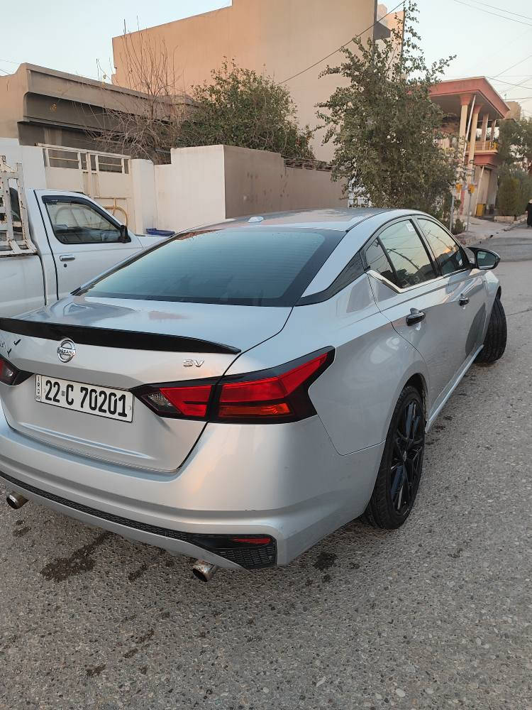 Altema 2020 sv  مەکینە 2.5 مەڕغوب 
 چامڵغو  دەرگای   سەکن بۆیاغە لەگەڵ  4 بست  بۆنیتی    تۆزێک ناوی کرتوە  بەڵام شایەنی  باس نیە    درەگای پشت سەکن تۆزێک ساردو pdr هەیە       چوار تایەو ویلی لۆکی لەسەر سعری تایەو ویلەکانی 400دۆلارە، سەنەوی تا  نزیک 2028 تازەیە 
سعری 135 
***********
*********** كركوك, العراق
