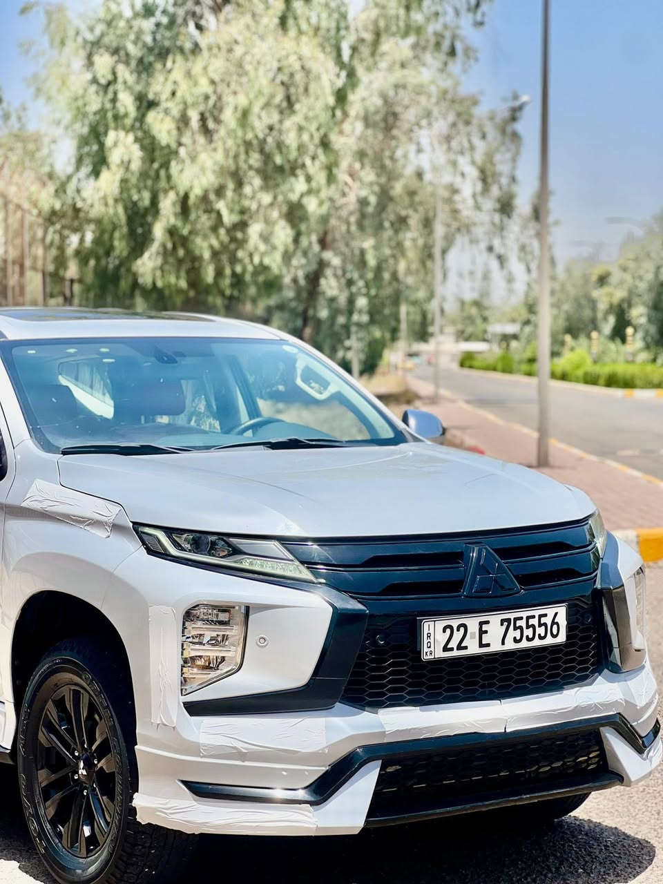 🔴باجيرو سبورت الكت الرياضي 🔴
موديل 2020
مستعمل ماشية  55 الف كم
محرك 6 سلندر
حجم المحرك: 3000cc

بصمة تشغيل وابواب
مري شفط مع اشاره بالمري
لايت نهاري LED
لايت امامي +بلاجكتور زينون
حساسات امامي خلفي
كاميرا
شاشة كبيرة امامية 
دبل اكس فور ويل درايف
جنح خلفي 
كشنات جلد احمر 
ويلات 18 اسود
هاند بريك كهربائي
نظام اوتو هولد
نظام مساعدة على نزول المنحدرات
ماوس تحكم بالدفع الرباعي
تبريد مركزي 3 قطع
7 راكب
كير شفتات للقيادة الرياضية
فتحة سلايد
كير 8 نمر 
منافذ كهربائية 220 فولط للخلف
بيها PDR جداً بسيط بالجنطة  كفالة محرك وكير
السعر 23,500$ وبيها مجال بسيط 
***********
