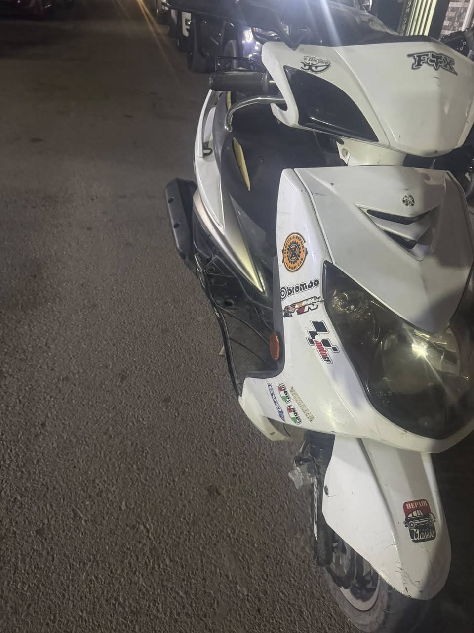 سلام عليكم دراجه سكنس كوري كابريتر دراجه نضيفه ناعمه شلعه ومعدل دبلات رياضي
بغداد الدوره ابو دشير  سعرهة ٦٥٠وبيهة مجال حك الجيه ***********
