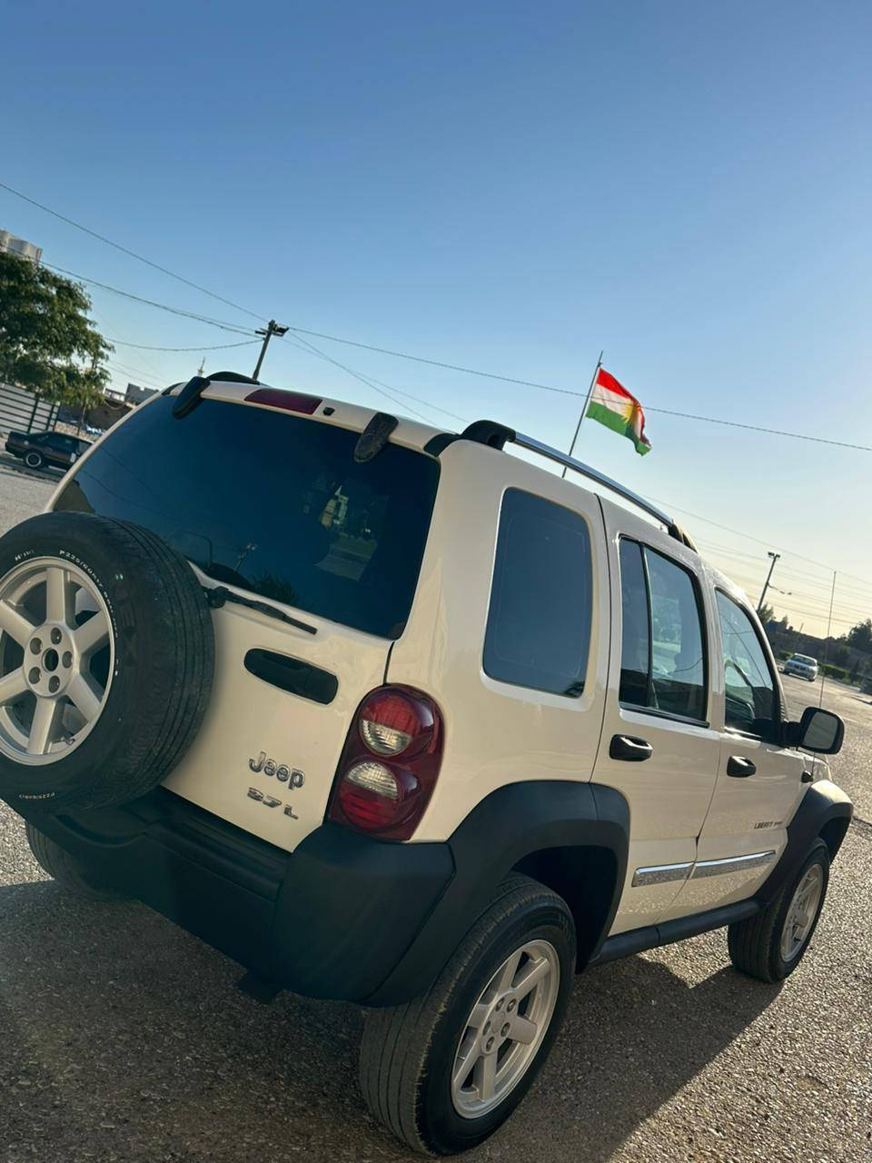 جيب لبرتي حرس حدود موديل 206محرك بلاد 6v دبل كير رباعي محرك وكير بشرط تبريد حداده كله جديد تيارات جديد رقم اربيل دولي سنويه جديد بسمنه نفس اليوم تحويل وكاله حاضر بدون ضرر وصبغ مكفوله كهرباء كله شغال ايبس شغال قفل مركزي دشبول كل شغال ساكن كفري سعره 82وبي مجال ***********
