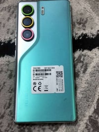 كامون ٤٠ برو • نظيف ١٠٠٪ • كفر اصلي