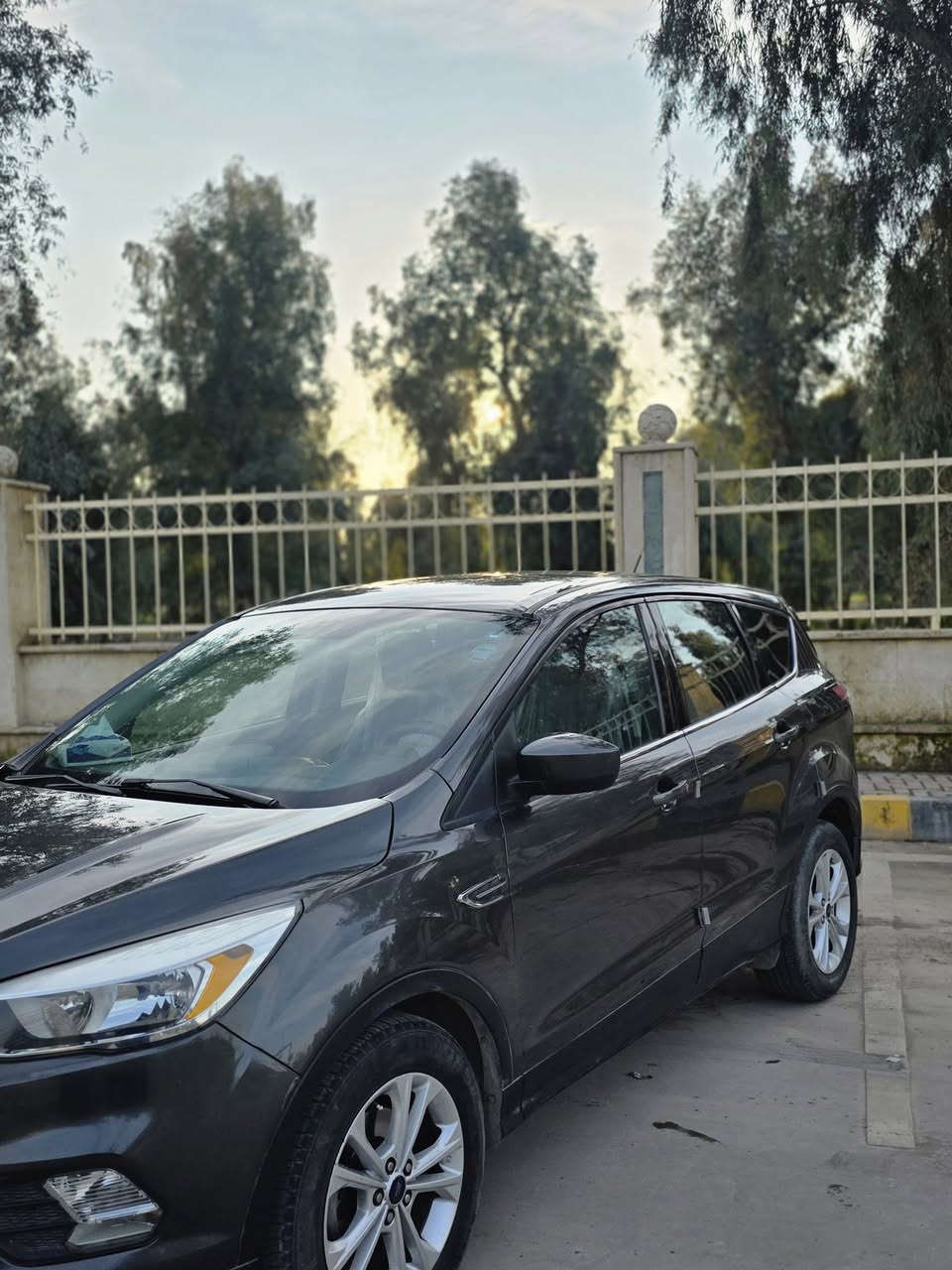 السلام فورد سكيب موديل 17 رقم اربيل الجديد  باسمي فحص وهزه جديده محرك 1500 تيربو وكير وتبريد وحدادية كلها بشرط تحكمات ستيرين منظومة لايت سستم صوت سيارة مال جناي على ايدي السيارة بيها قطعة وحدة تبديل 105$ وبيها مجال بدون دواخل بدون لغود والسونار موجود واي استفسار انا حاضر 
عنواني الموصل ***********
