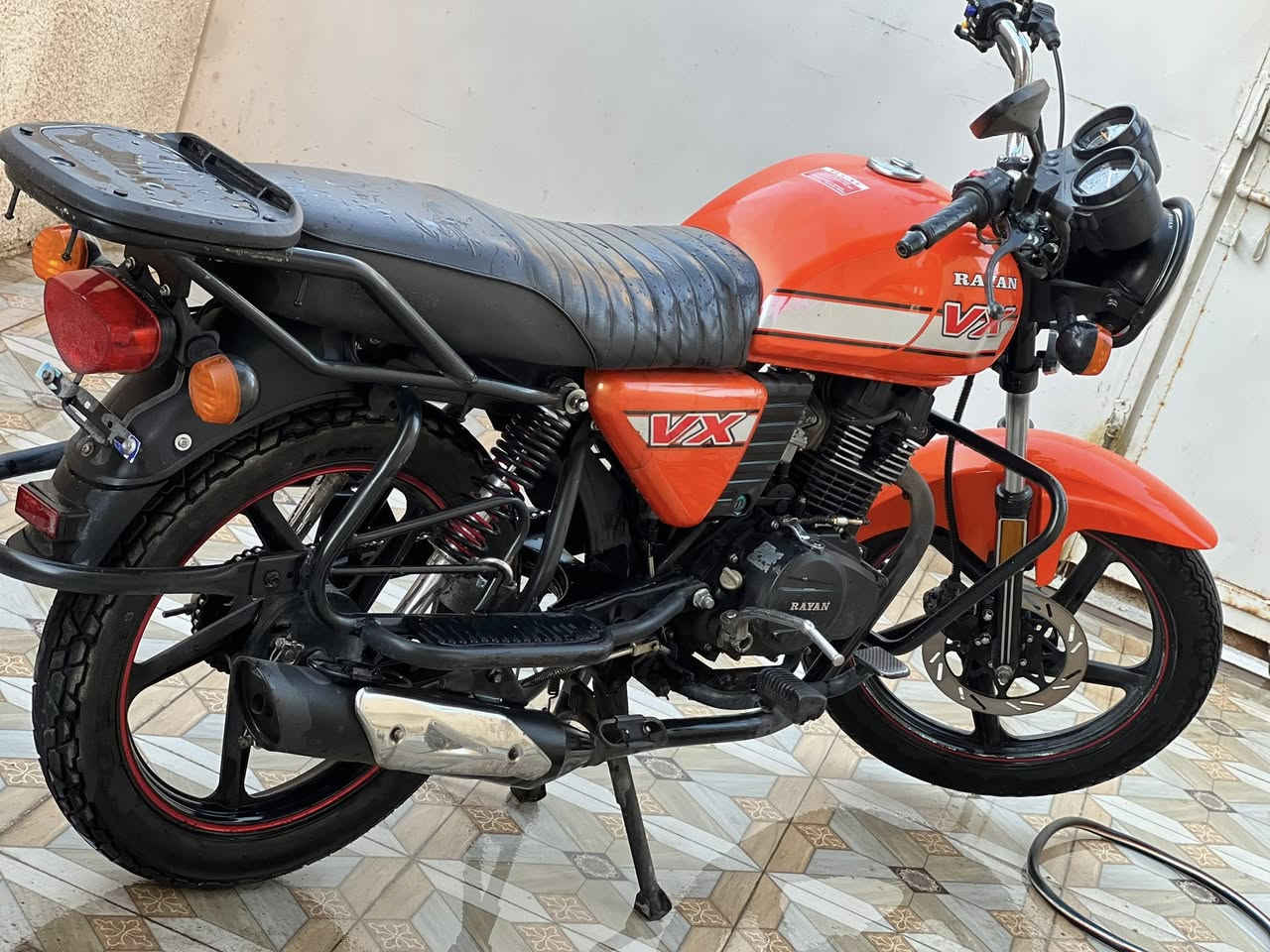 السلام عليكم دايون نفخ موديل 2023 ///200cc       اوراق اصولي بأسمي  وكيل(ثامر خلخال)
نضافه كدامك محرك ممفتوح دراجه حلوه وخير من الله وكلش ناعمه 
برغي ما ناقص 
السعر المطلوب1.500 
مليون ونص(بيه مجال قليل)
كربلاء 
***********
