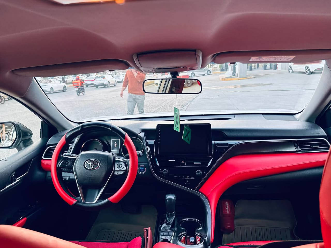 کامری هایبرد مۆدێل 2022

سيارة تكسي دبي  

كير محرك بطاريه كهربائيات تبريد ظفيرة ميكانيك كله على وضع الشركه برغي ممفتوح 

موصفات LE  ( تشغيل بصمه / دخول ذكي / بصمه ابواب / تحكمات جهتين /شاشة اندرويد حجم 12 / كامره خلفيه / مثبت سرعه / سايد بريك بصمه/ 3 وضعيات قياده / تبريد شاشه / تبريد قطعتين منفصل / محذر سرعه )

رقم سلیمانی انكليزي سنوية الى 2029 

مكان السيارة سلیمانیە  

رقم تلفون:

 ***********  -  *********** السليمانية, العراق
