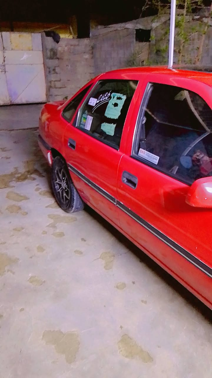 السلام عليكم ورحمه الله وبركاته
اوبل فكترا حجم 20 لون احمر موديل 1991
بدون حادث مشروع وطني دفتر بانزين بيها 
هلاات بلادي ولاقوعد دبل كلها بلادي بيها صبغ كم قطعه 
اني انطيك حزام محرك لاصرف ولا بخار ارفلو كبس غرفتها جديد تخم تايرات ويل كروم  صدر جديد  
السعر 50وبيها مجال اشويه رقم ***********
