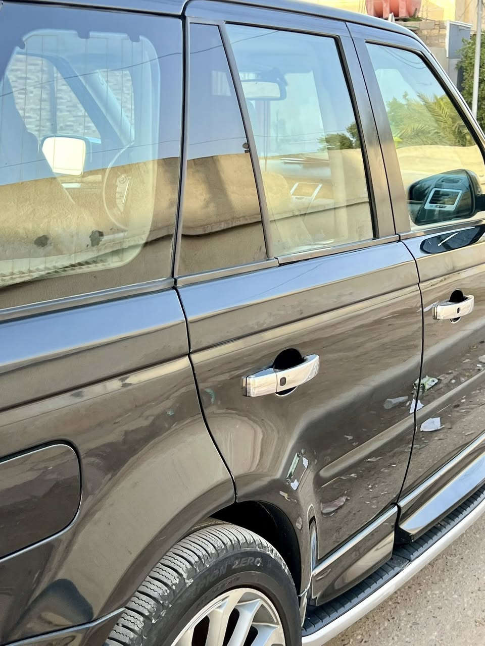 ‏رانج روفر 2011 أصل
حدادية جديدة 100‎%‎ سياره نظيفة كلش 
‏رقم بغداد مميز 
مكفولة من الظربه 
ولاكن بيها مكانات صبغ شخوط ابيع حزام 
ماعده القمارة والتكيات قطره صبغ مابيها

‏ شرط التحويل

‏مكينة عادي المرغوب ومكفولة
كير مكفول  
مواصفات HSE

‏فول مواصفات للأخير
تنته 
تحكم ستيرن 
اتصالات 
رادار 
كامره 
بيبان لمس 
زنون لايتات الاصلي 

‏السيارة جكات ⬆️⬇️

‏السيارة حلوة

‏تخم تاير جديد

‏ السعر 130 وبيها مجال 

‏الاستفسار رقم الاتصال 
***********
