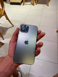 ١٢ برو ماكس ذاكرة ٢٥٦ مبدل شاشة وبطارية فيس ايدي واكف  الكامرا الامامي...
