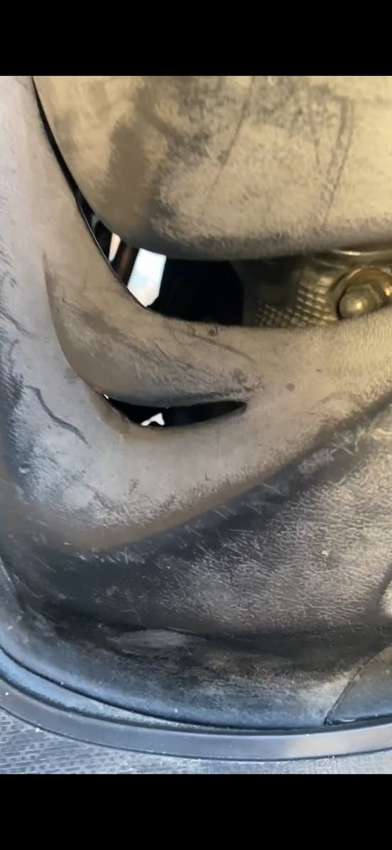 السلام عليكم سكنس نثيه ياباني دراجه كفاله عامه مابيه اي نقص ماكامله مكمله كهربائيات كامله دبلات بريكات قفل جنطه ستيرن كله كامل مكينه بلاديه مامفتوحه لانضوح ولاتبخير وشلعه معدل خير من الله مكاني دوره سعرها ٦٠٠بيها مجال ***********
