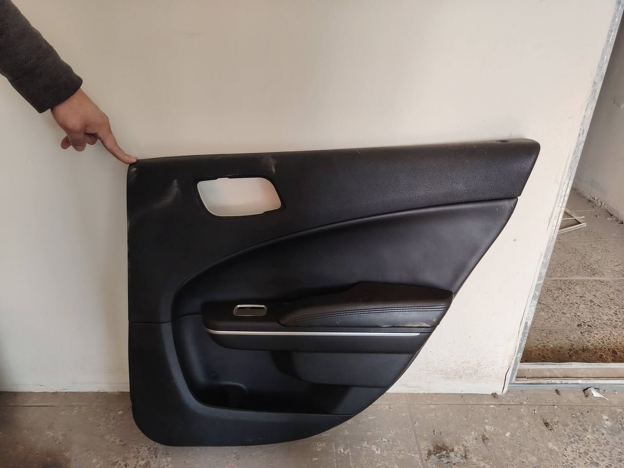 السلام عليكم
غرفة جارجر بوليسي موديل 2021 كشنات وبطاين وارضية وتنتة كامله بدون اي نقص جديدة
السعر 450  الف 
بنيد تجاري مصبوغ اسود
السعر 100 الف
***********
مكان بغداد غزالية
