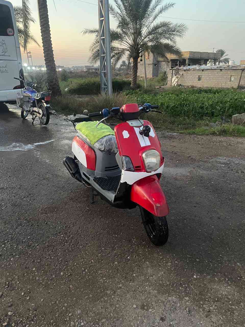 السلام عليكم ماكس بوليس كابريتر مكينو نضيفة تايرات جدد والكهربايات شغالة وسلف وهندر شغال شلعةومعدل خير من الله    بوشة 49مكان تاجي قرب منشأة نصر السعر 300قفل.  مكلف بل منشور  ***********
