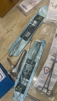 ادوات طبيه نسائيه ايضاً ممستخدمه جديدات للبيع 07764014404