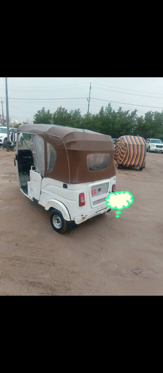 السلام عليكم تكتك باجاج موديل 22 رقم وسنويه التكتك مجفته تجفيت شركه والبدي شوف العين بي خيسات قليله تكتك يرادله شويه ترتيب حلوه مرتبه العنوان المعقل الابله والسعر 6 ونص وبيه مجال حك الجيه والشراي يتصل ***********
