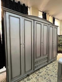 غرفة نوم ماستر • خشب زان • تفصيل