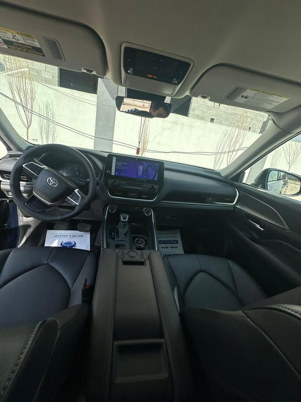 Toyota Grand Highlander XLE 2024

بۆ زانینی نرخ 
لایکی پەیج بکە و کۆمێت بکە نرخت پێدەگات

کەنەدییە 
25000کم ڕۆشتووە 
پێش و پاش کەپسی هەیە
تەنها دەرگای دواوە لە لا ساکن     
بڵەدی گۆردراوە 
چاملغی دواوە بۆیاخە 
جامی ڕەش (مولەتی)
هەروەها جامەکانی بڵەدی ڕەشن

سەیارەکە لە هەولێرە 

ژمارەی خاوەنی 
***********
_______________________

Toyota Grand Highlander XLE 2024
 

لمعرفة السعر
سوي لايك للصفحة واكتب تعليق ويوصلك السعر

وارد كندي
ماشية 25,000 كم
 بيها كبس أمامي وخلفي
فقط باب الخلفي من جهة الساكن مبدل بلدي
 الصدام الخلفي مصبوغ
 جام أسود (مضلل)
وكذلك الجامات بلدي سود

السيارة موجودة في أربيل

رقم صاحب السيارة
***********
