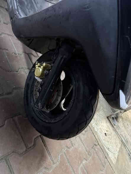 السلام عليكم بريز لل بيع ليت ناصي الدراجه مكفوله كفله عامه  المكينه  بدون تنقيص وبدون تبخير   دراجه خير من الله  كلشي شغال  الدراجه مل رنبه   امنه الله الدراجه مصار شهر من أخذته   السعر ٩٢٥ وبيه مجال بسيط لل شراي المكان  بغداد الكريعات الرقم المتوحد ***********
