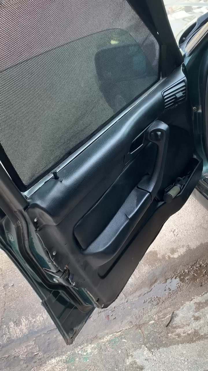 BMW525عادی
بۆ فرۆشتن   بئعەیبە هیج کئشەی نیە 

علوجە مالی مەدەنی بەشەرت،دووجام کارەبا لایت ئەلقەزینۆ..پئش پانە سەیارەکە..ناو سەیارە سفرە ماشااللەی لئبێت لەروبەرو جوانتر نەبوو گلەی بکە..***********
