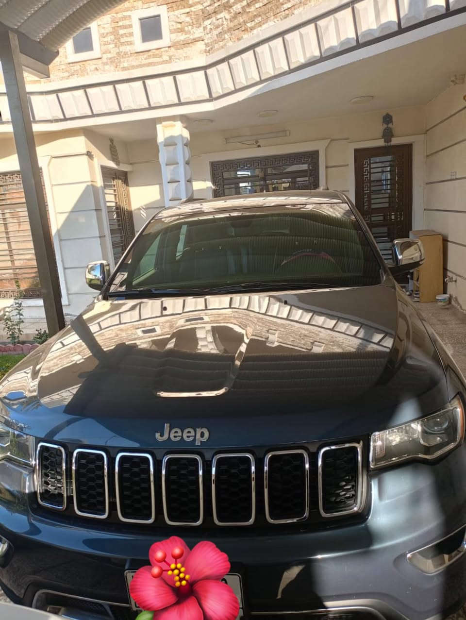 سلام عليكم جيب للبيع فول مواصفات بني راما كشنات كهرباء تدفئه تبريد السارة بدون حادث فقط نص دعاميه بدون أرباك بدون صبغ مكفوله من شخط والرصعه 
موديل 2020 رقم بغداد الاتصال ***********
