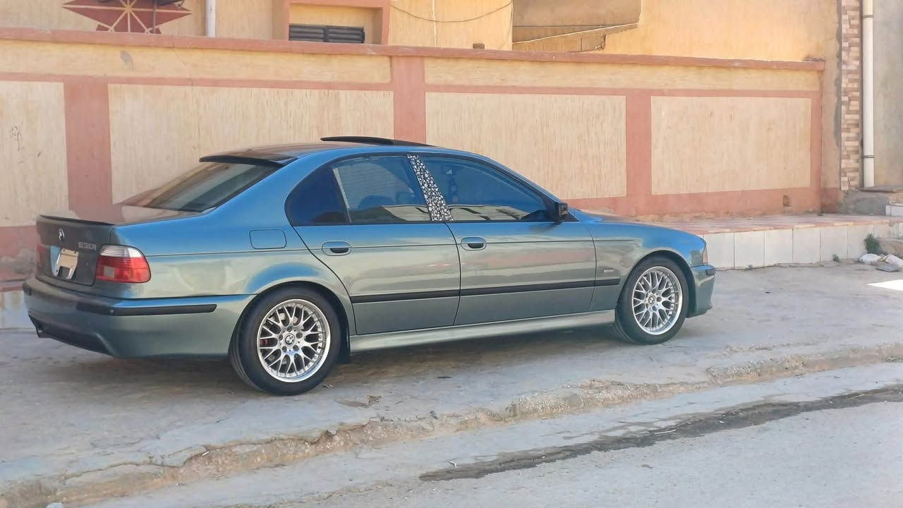 بي ايم بوفروشتن رقم نيه سياره كه موديل ٢٠٠٢ 
سعري ٥٠ فول فول همو كياني بشرت سياره كه ٩٠ هه زار روشتوه *********** //*********** عنوان كركوك ازادي كركوك, العراق
