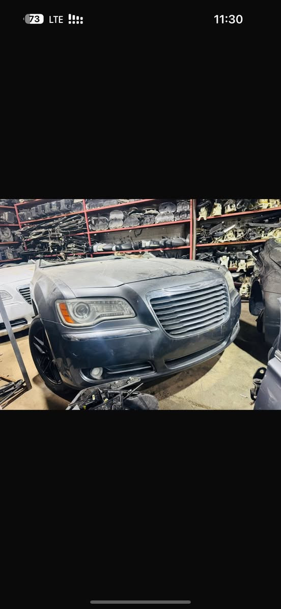 عرض خاص لاصحاب المحلات البيع جمله فقط يعني كصه كامله تنباع مفرد ماكو
جارجر 2014 اسود بوليسي السعر 22 ورقه فقط

اوباما 2014 ابيض تو ويل السعر 24

اوباما 2014 سلفر فور ويل السعر 23

جارجر 2010 ابيض محرك 3500 السعر 16 ورقه 

العنوان كربلاء الحي الصناعي مجمع كوبارت 

***********

***********
