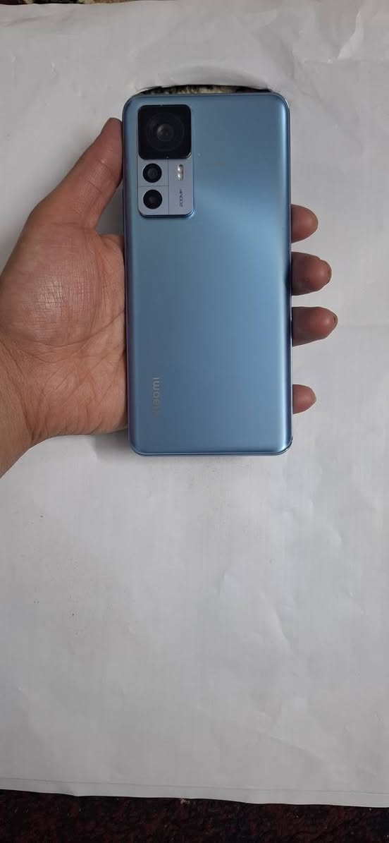 Xiaomi 12T Pro
من نوع فلاكشب
ذاكرته 256/8
كامرته 200 بكسل
مراوس أو بيع سعر 
275وبي مجال قليل
رقم ***********
مكاني بغداد قرب مرورتاجيات
