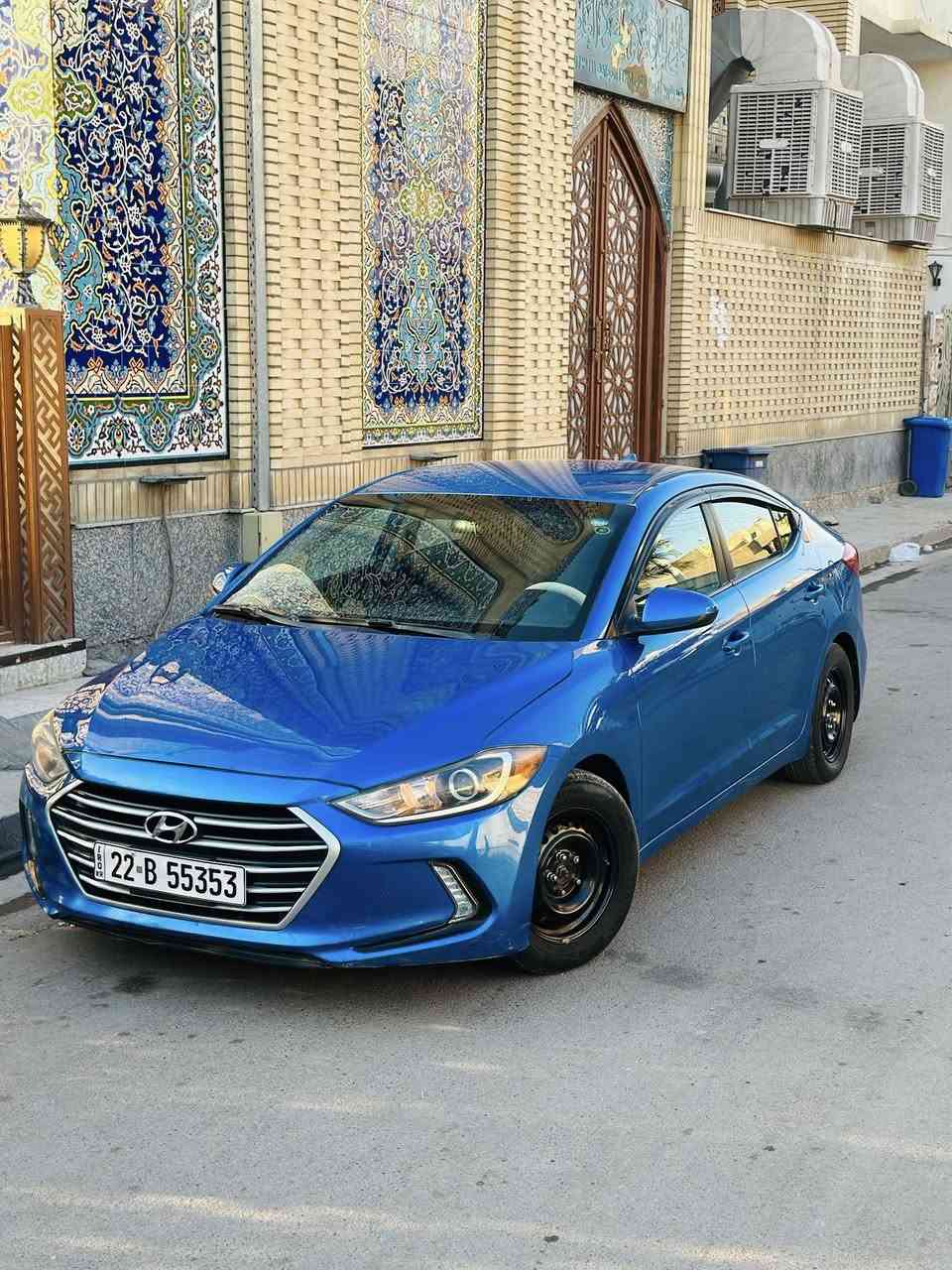 السلام عليكم 
السعر 119
النترا موديل 17 لون مميز بحري 
السيارة داخلة كلين صور امريكا مرفقة مع المنشور بيهة بارد فقط قبق  الجنطة باقي السيارة مكفولة 
محرك 2000دوش المرغوب 
المواصفات 
تحكم ستيرن جهتين 
مانع نزلاق 
نضام ايكو تقليل الوقوت 
كامرة خلفية دوارة 
شاشة جبيرة 
كشنات جلد 
حساسات جانبية 
وبعد بيهة هواي موتصفات 
رقم الهاتف *********** 
مكانهة بغداد
