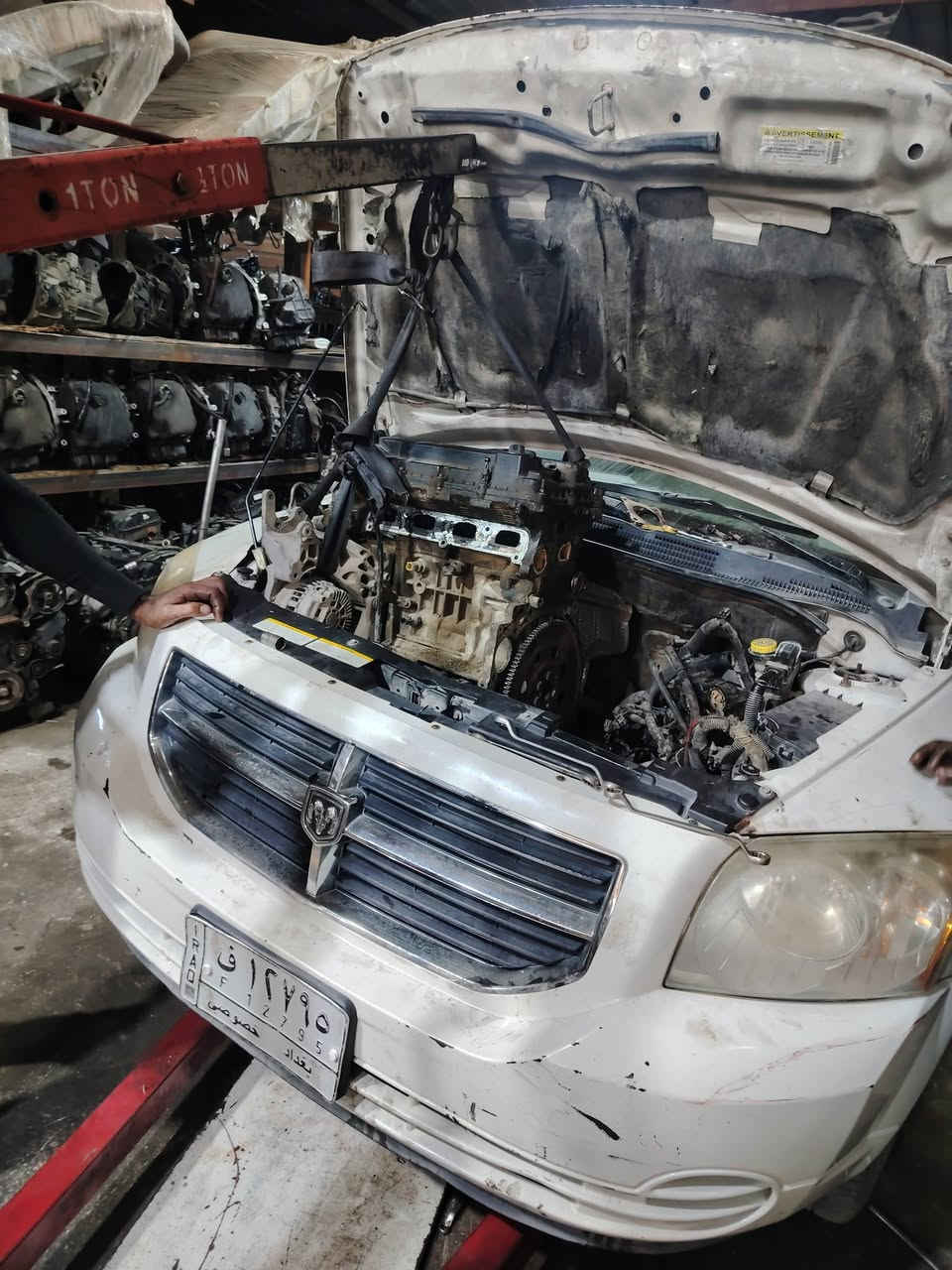 جزء هاذة من عاملنا يوجود لدينة حداد صدر ومكينه وكير وكهربائيات عنوان قاهره قرب نادي طالبة رقم هاتف ***********
