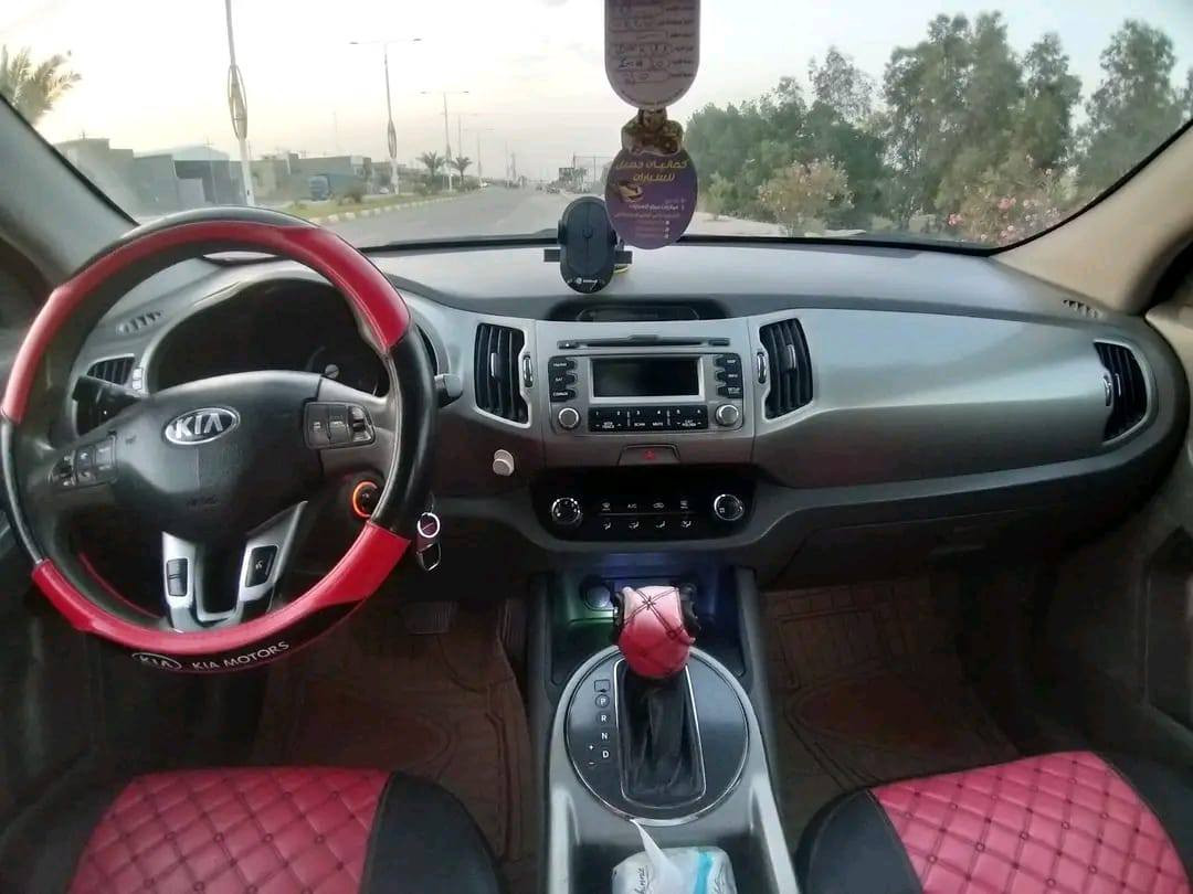 سبورتج وارد امريكي
 موديل 2012 
محرك 2400 دوش 
كير وتبريد ومحرك شرط 
رقم بغداد باسمي 
تحويل مباشر
رقم الهاتف(***********)
الضرر 3قطع وشويه بارد 
بدون دواخل الفلوجة, الأنبار
