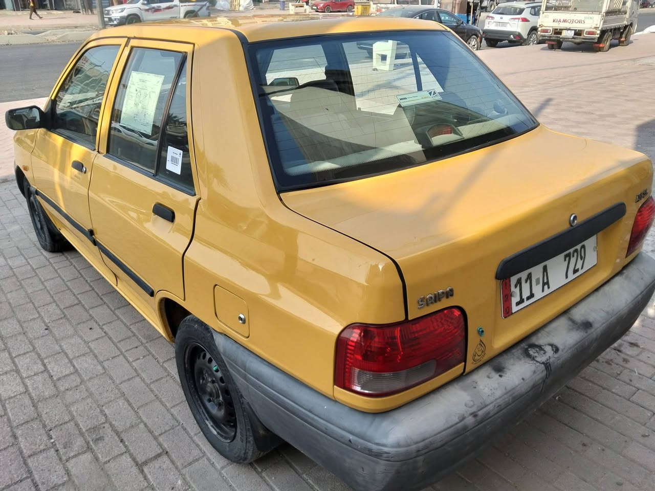 بعد التحيه 🌹
2015 
ماشيه 114 الف من الشركه عد أبن عمي السياره بأسمي بيها جاملغ سايق مبدل وفطر شاصي جهه السايق بعده أصلا مامصلح 
مكينه وكير درجة أولى 
بطنها جديده تراي وين يعجبك 
السعر 43 $ 
مكاني الامين الثانيه 
للاستفسار ***********
