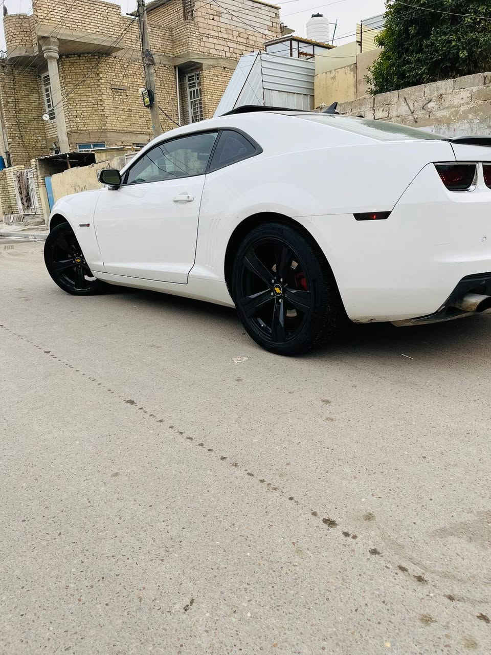 كمارو موديل 2013
مكينه 6
3600/كير مميزه كولش نضاف 
حادث جاملغ وبنيد 
صبغ جماليه فقط 
رقم سليمانيه جديد سنويه جديده تحويل اوكاله 
فول سياره فتحه كشنات جلد 
كشنات تتفه تبريد 
تحكم سترين 
شاشه اعطال 
منضومه زنون 
كزوز بلادي 
ويل 20تخم تاير توسايز 
داخل نضيف 
كهربيات شغاله 
صدر تمام 
سعر سياره76 بيها مجال شي بسيط 
مكاني بغداد شهداء البياع 
***********شراي اتصل
