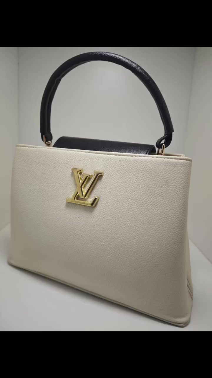 حقائبنا لكل زمان ومكان.
‏هذه الحقائب صنعت خصيصًا لك.
‏إن كنت تبحث عن حقائب رائعة فمكاننا هو اختيارك.
‏حقائب متينة.
‏حقائب صنعت بفخر.
‏اختيارك للحقائب المثاليّة
‏يوجد خدمة توصيل داخل بغدادب3الف والمحافظات ب5الف


**إذا كنت صاحب هذا الإعلان وتريد حذفه لأي سبب، رجاءا أرسل رسالة إلى الدعم الفني**