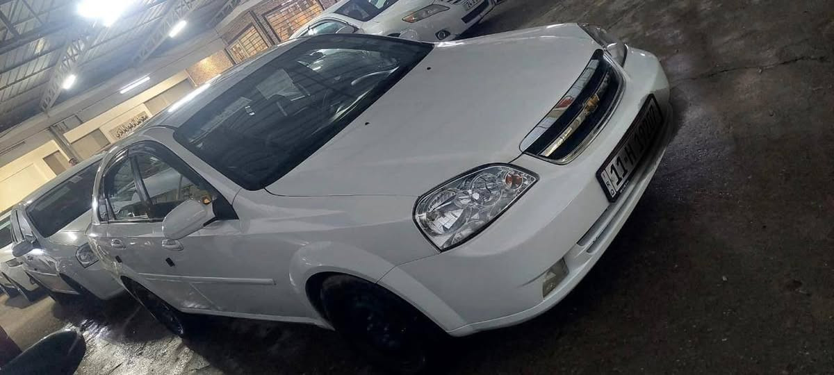 سيارة للبيع اوبترا 2005 بيضاء كير عادي محرك كير تبريد شرط 4 قطع صبغ نظيفة ماناقصها شي بأسمي السعر 67 ورقة للتواصل خاص او على الرقم *********** موصل, نينوى
