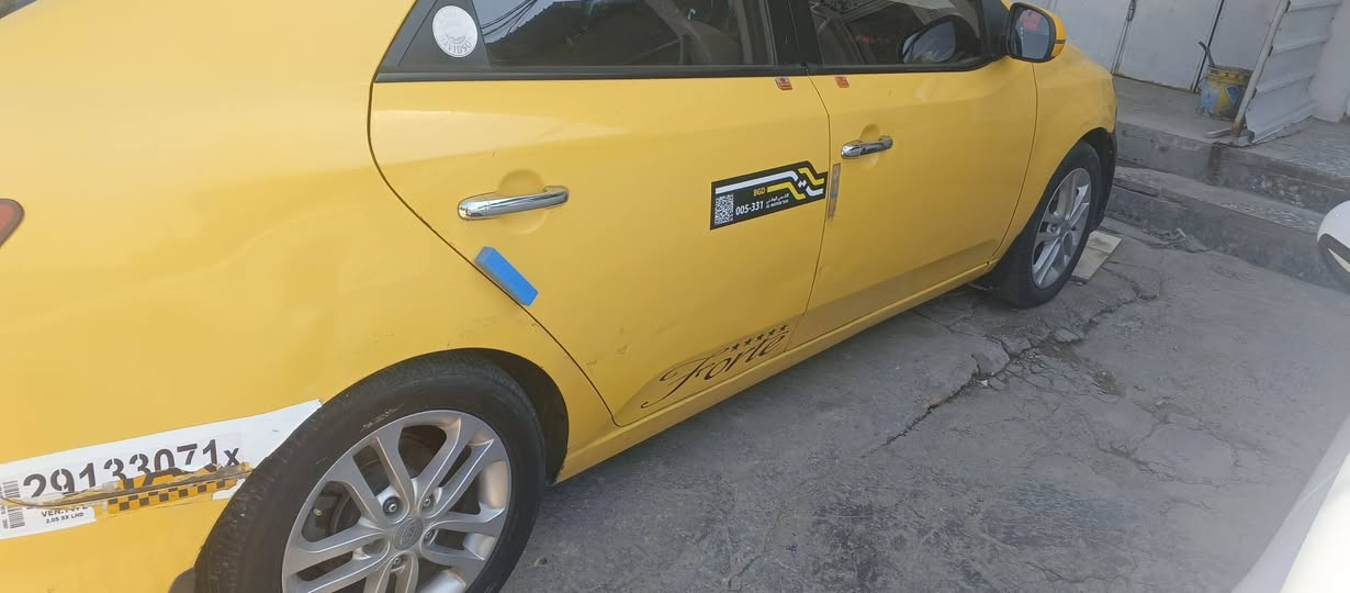 كيا فورتي موديل 2012 حزام وباب السايق مصبوغ ماشية 300الف وشوية السعر 75 وبيها مجال 
***********
