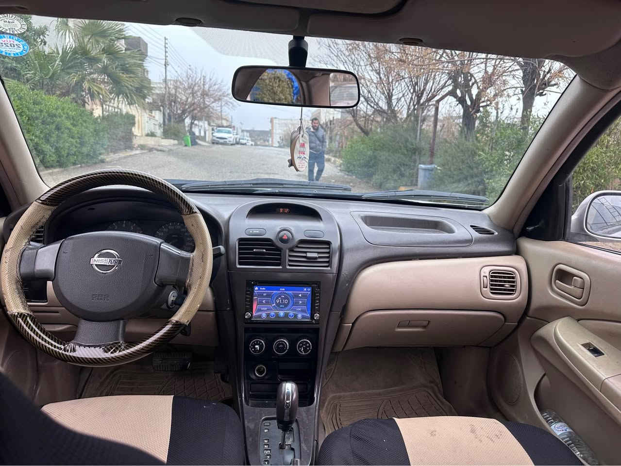 نیسان  صه نی کۆرئ مۆدێل ٢٠٠٩ ناو زەرد .دووپارچە بۆياخ بۆنیت و چاملخی لای سەکن. تۆزێک کاڵبونەوەی هەیە. سەنەوی تا ٢٠٢٨ تازەیە. ٨٢ گەڵا و معامەلە.
***********
*********** كويسينجاك, أربيل
