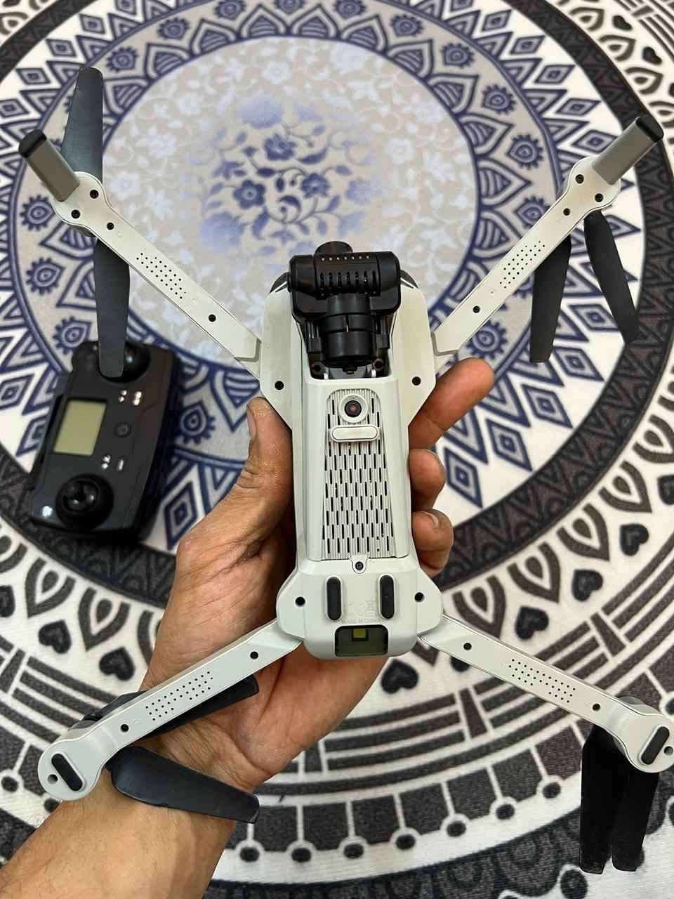 طائره FK102 للبيع او مراوس بتلفون زين
بطاريه 2 وياهة مواصفات عوده ذاتيه النفس المكان
 تصوير 4K مدت الطيران 30 دقيقه
بطاريه 2200 ملي امبير
مدا التحكم من 600 الى 800 متر 
شباب معلومات كامله ويه صور عن الدرون او ابحث بل كوكل يطيك معلومات كامله
( السعر 150الف )
مكاني ابو غريب رقم الهاتف
***********
***********
ملاحضه الي يشتري يجيب شخص يفحص الدرون لان اني مو قوي بل طيران اخذته اطلب شخص فلوس وخذتخة بمكان الفلوس بغداد, العراق
