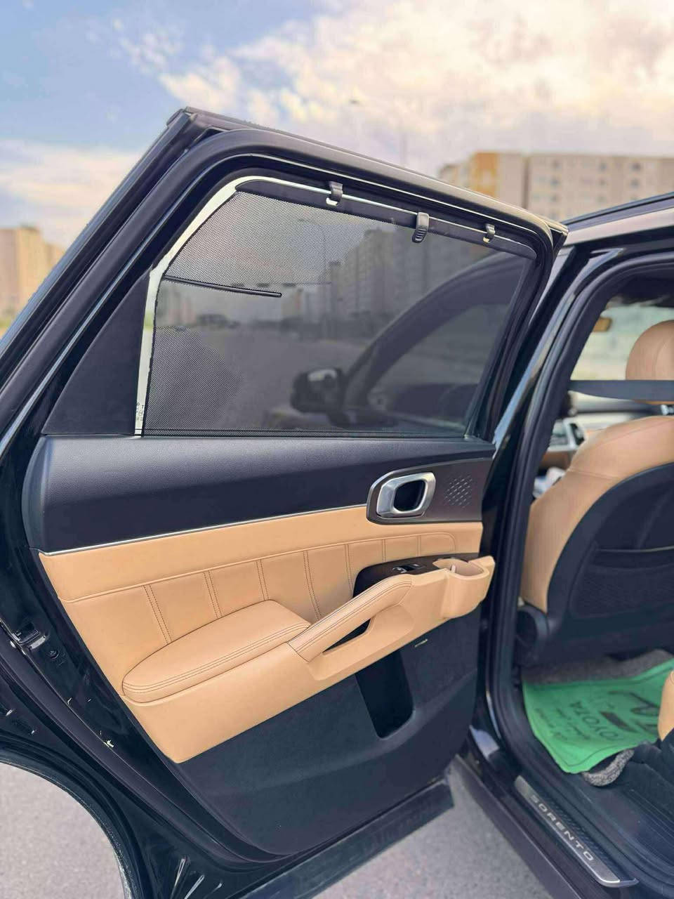 سورنتو هايبرد وارد كوري موديل 22 رقم بغداد سياره فول مواصفات مكينه كير تبريد مكفول سياره خير من الله فقط سيول أمطار مضروبه سعر 190وبيها مجال للاستفسار ***********
