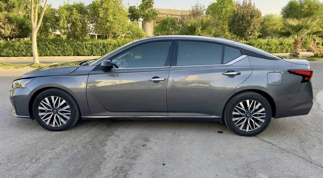 نيسان التيما SV✈️موديل : 2024

مرقم سليمانية

اللوان : سلفر 

حجم المحرك : 2.5L( 4,سلندر )👍

ملاحظة السيارة : الچاملغ لامامي تبديل مع باب تبديل بونيد كلير شرط دون دواخل ضررها كلش بسيط و حلو  

المواصفات : 

‏‎بصمة ابواب 

‏‎بصمة تشغيل 

تشغيل عن بعد : Remote Start

اوتو ستارات : Auto Stard 

اوتو ستارات : Auto Stop‎✈️

رادار امامي (تحديد مسار)

‏‎رادار جانبي (نقاط عمياء)✈️

‏‎رادار خلفي (التحذير من الاصطدام)❌

تحكيم ستيرين
وبعد هواية مواصفات…

السعر 157 بيهة مجال 
ماشية ٢٧ الف ميل

‏‎تفاصيل اكثر الاتصال علی ارقام التاليه

‏ -

   

  اتصال  ***********

عنوان ديالى - خانقين
