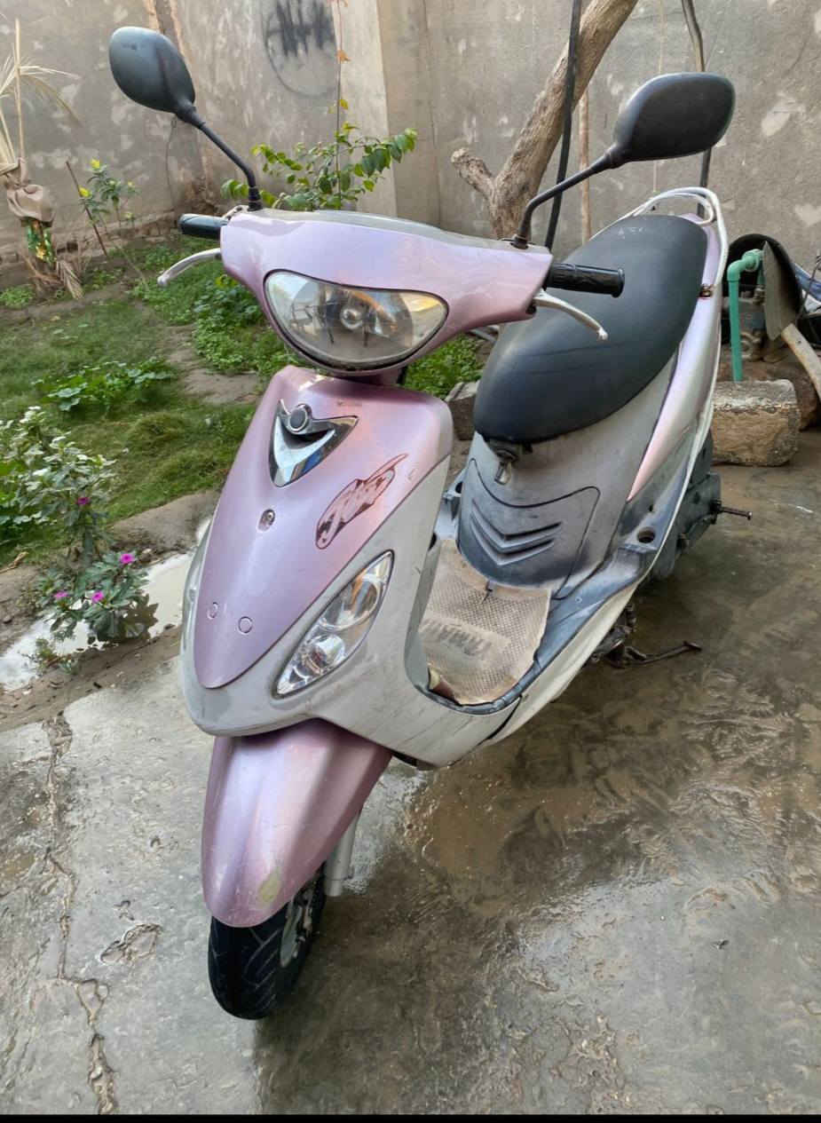 ماكس منغولي موديل 2008 دراجه بلاديه ماملعوب بيهه مكينه مكفوله كفرات ختم. احد ويه لمكيه لون
 ((مميز وردي بلاد  )) دراجه ما صار هواي من نازله  منفيس موجود 
سعر ٧٢٥ وبيهه مجال حك جيه
رقم الهاتف : ***********
