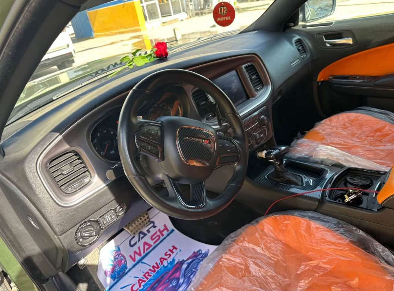 السلام عليكم للبيع سيارة جارجر ار تي لون زيتوني مميز ودواخل برتقالي جلد موديل 2022 ماشيه 16 الف قابله للزياده السيارة جديدة ب معنى الكلمة مواصفات الارتي SUPER TRACKPACK السيارة بلادية بدون اي تزويد السيارة عليها تعديلات داخل و خارج رقم بغداد مميز بأسمي السيارة حادثها قطعتين فقط و سونارها موجود بونيد وجاملغ  والسعر 220 رقم الهاتف *********** النجف, العراق
