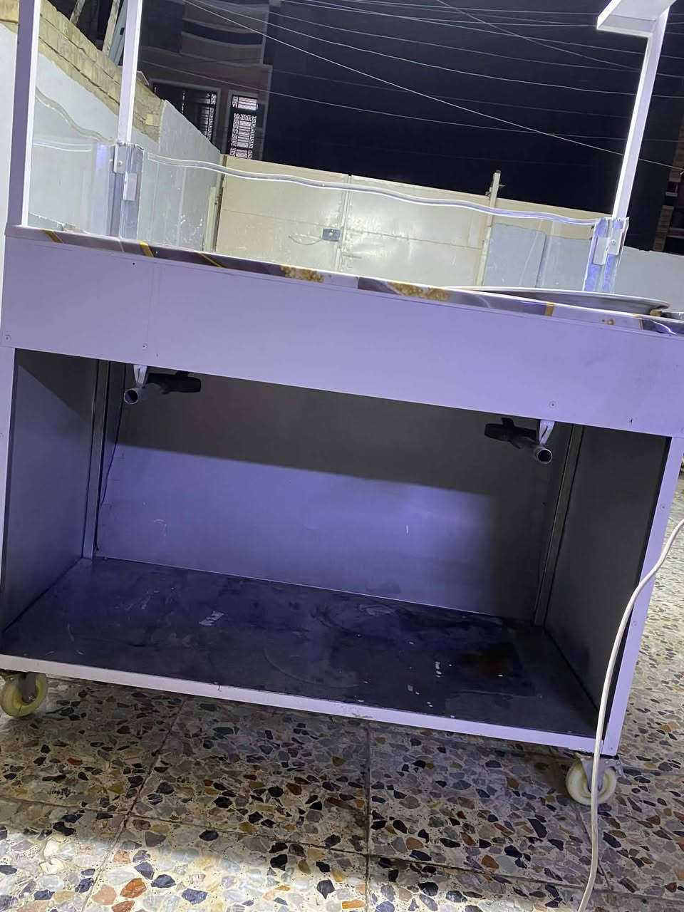 عربانه للبيع جديده بمعنه الكلمه ترهم الكلشي مكانها الدوره ‏‪***********‬‏شارع الطعمه السعر 175 قفل ‏
