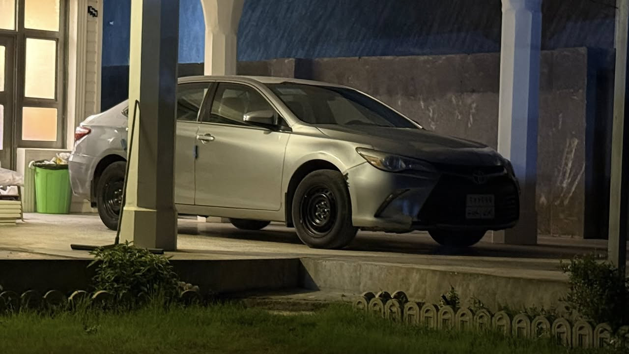 سلام عليكم                                                                                                   كامري 2017  Le 
ماشيه 245 الف 
بيها قطعتين بارد والبنيد مبدل ومصبوغ 
سعرها 140 وبيها مجال بعد 
مكاني صلاح الدين - الضلوعيه 
***********
