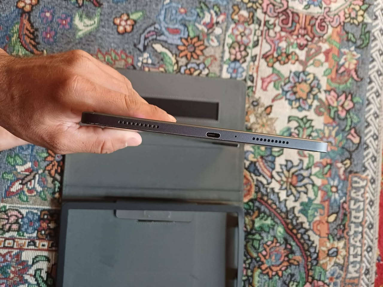 ايباد ريد ماجك نوفا ذاكره 256 جهاز كامل ملحقات ومكفولةمن كلشي بي طختين بالشاصي موضح بالصور 
سعره 625 الف 
ويا كفرين واحد دفتري واحد بس ضهر الاثنين اب٢٥اذا اتريدهن 
مكاني ديالى خانقين 
***********
توصيل موجود فقط باعتماد
