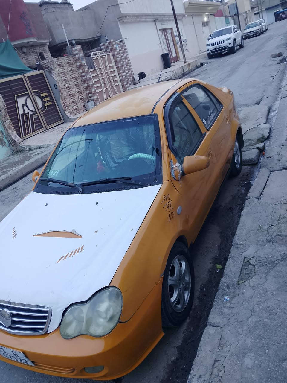 سلام وعليكم سياره سيكي موديل 11 سياره حلوه وجاهزه محرك كير شرط هيئه وغرامات صفر رقم بغداد دولي كربون ما بيها تريد وكاله تريد تحويل السعر 32 وهذا رقمي *********** ــــ ***********
