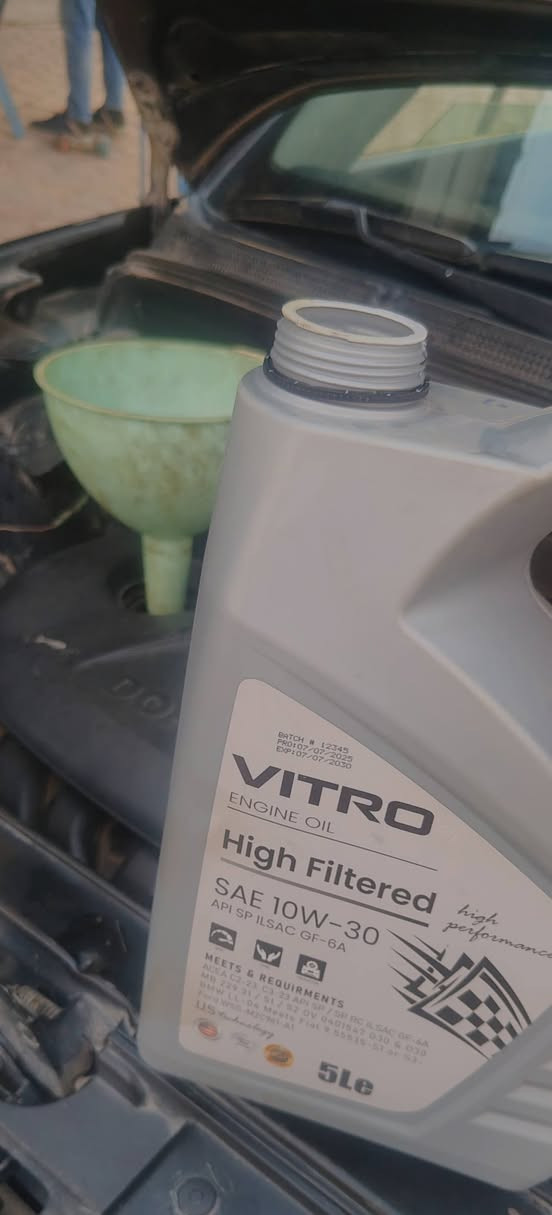 🚗✨ حافظ على قوة وأداء محرك سيارتك مع زيت المحرك عالي الجودة من( زيوت فيتور الأمريكية ) ضمان مسير حقيقي km 6000
✅ حماية ممتازة للمحرك
 ✅ تقليل الاحتكاك والتآكل
 ✅ أداء ثابت في مختلف درجات الحرارة
 ✅ يساعد على إطالة عمر المحرك
لا تترك محرك سيارتك عرضة للتلف، اختر الجودة التي تستحقها سيارتك.
 خدمات الثقه لتبديل زيوت السيارات    
العنوان 
واسط / قضاء الموفقيه 
***********

