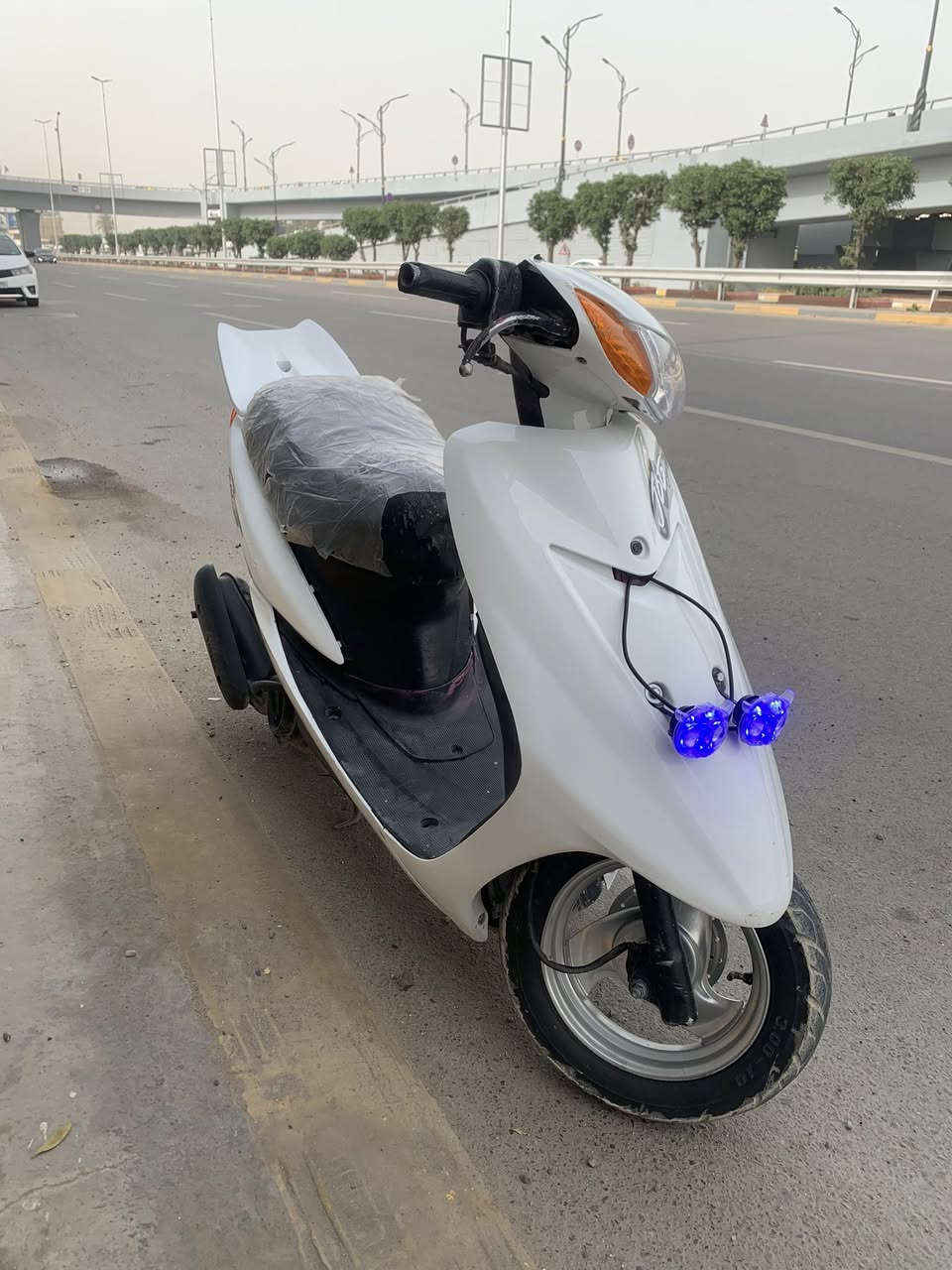 السلام عليكم
عصفوريه 60  للبيع 
دراجه مرتبه وحلوه ومشيها حلو بيها فقط صوت بالمشي من الكلجات السعر 225 بيها مجال 
مكاني بغداد الكرخ 
للاستفسار خاص او ***********
