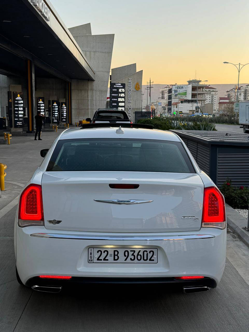 سلام عليكم اوباما موديل 2016C سياره مكفول كفاله عامه من سياره جديده احله من صور كلين تايتل هزه رقم كله جديد 🆕 
رقم ☎️ ***********
مواصفات سياره C
شاشە کبیرە 
كشن تتفيه تبريد
كشنات كهرباي امامي 
كشنات خلفي تتفيه 
كشن خزن ميموري مع استيرن
شفتات استيرن 
برده خلفي 
كامره خلفي دواره 
سستم سماعات Alpien
مرايه قلاب مع بك
سكف بانوراما فتحتين بل سكف
سياره ماشيهmil 65
يدات مع مرايات نيكل
محرك 3600
بعد مواصفات 
السياره مكفول كفاله عامه جديد 🆕 اربع تايرات 🆕 جديد هزه رقم سنويه كله جديد بسمي شرط تحويل مكان سياره سليمانيه رقم هاتف ☎️ *********** …
